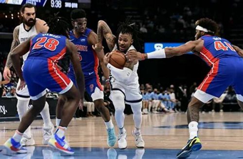 NBA扣篮巨匠：超筐扣篮的震撼瞬间